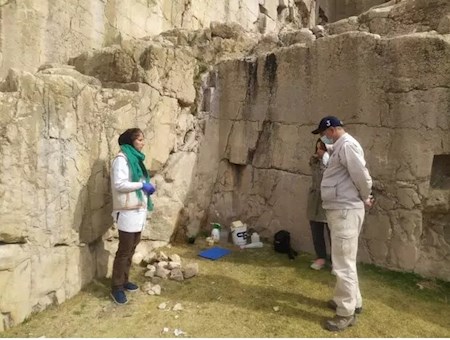کتیبه نویافته کوه رحمت محتوای آیینی دارد