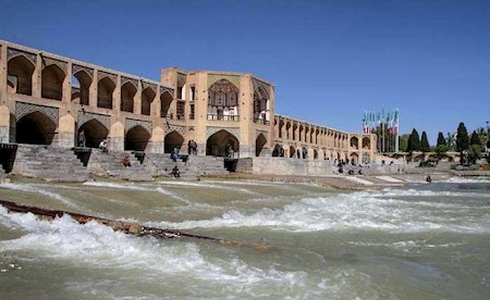 زاینده‌رود در رده رودخانه‌های حفاظت شده قرار گیرد