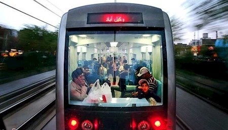 واگن زنان در قطار متروی مشهد صورتی شد/ عکس