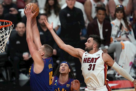 یک گام تا قهرمانی دنور در بسکتبال NBA