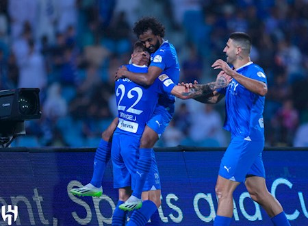 الهلال دوشنبه وارد تهران می شود