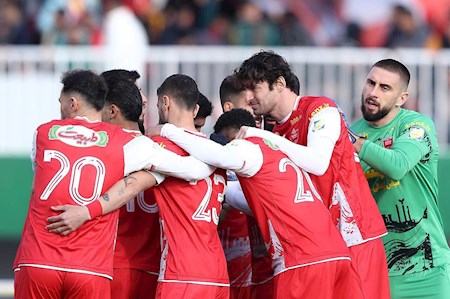 باقری همچنان روی نیمکت پرسپولیس