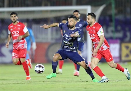 پرسپولیس فقط یک امتیاز تا صدرنشینی