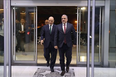 ورود وزیر ورزش عراق به تهران