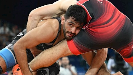 گفتگوی فیلا با حسن یزدانی