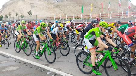 آغاز مسابقات دوچرخه سواری تور آذربایجان