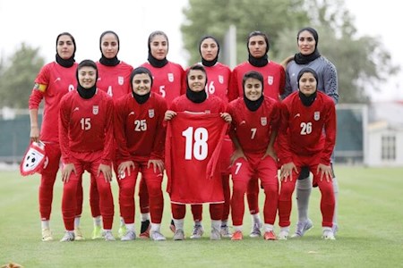 دختران فوتبال ایران زنان عراق را گلباران کردند