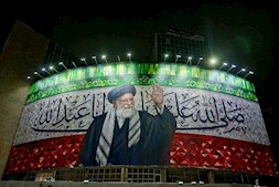 رونمایی از دیوارنگاره جدید میدان ولیعصر