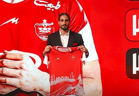 از ابرقویی بازیکن جدید پرسپولیس رونمایی شد