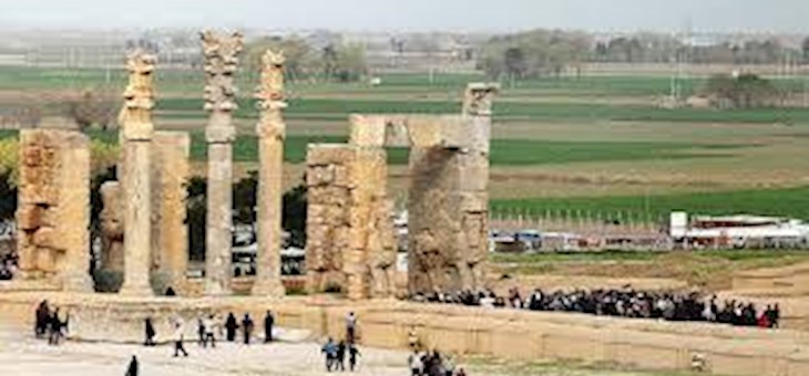 رفع مشکل آب شرب تخت جمشید