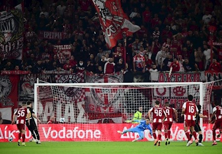 صدرنشینی المپیاکوس در یونان