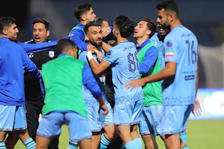 سقوط استقلال از صدرجدول لیگ برتر