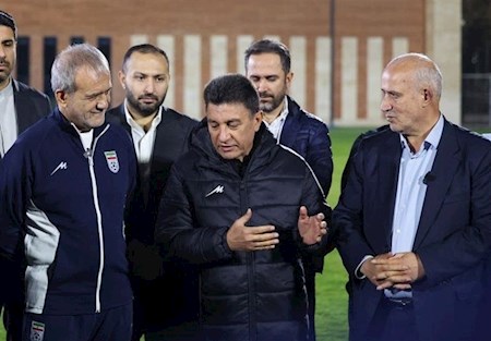 رئیس جمهور پا به توپ شد