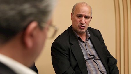 تاج از سفر به آمریکا بازماند