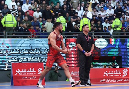 شکست تیم استقلال در لیگ برتر کشتی