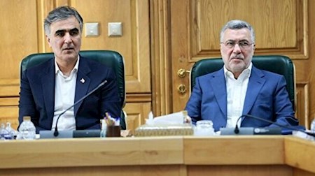 اقدامات بانک مرکزی برای مدیریت بازار ارز ادامه دارد