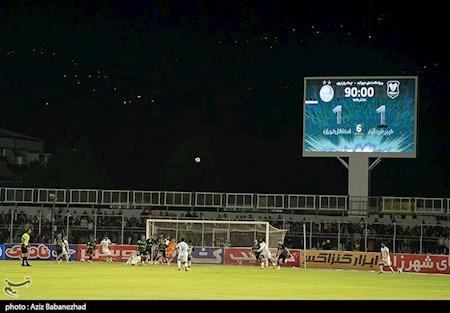 ضارب پیروانی ضارب مربی استقلال