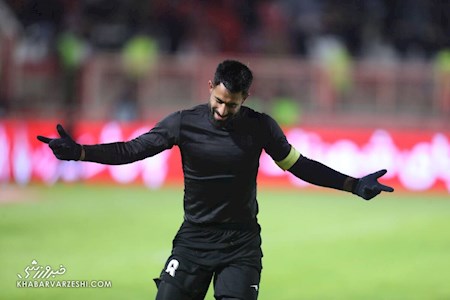 لیگ فوتبال ایران و جنجالی ترین حرکات