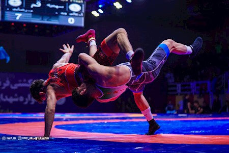 پایان رقابتهای لیگ برتر کشتی فرنگی