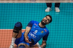 رئیس کمیته انضباطی فدراسیون والیبال استعفا داد