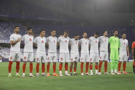 ملی پوشان فوتبال به خط شدند