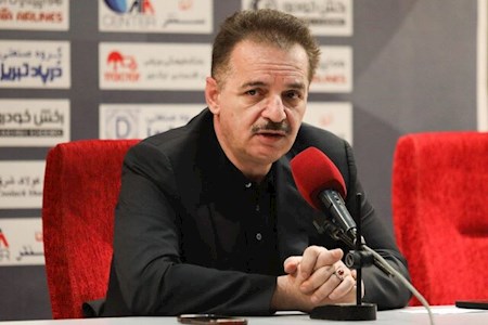 اعتراض شدید مالک تراکتور به اینفانتینو