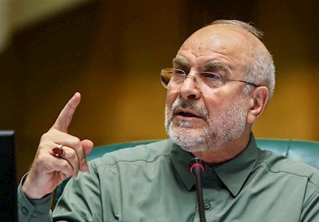 مد نظر ترامپ میز تسلیم است نه میز مذاکره