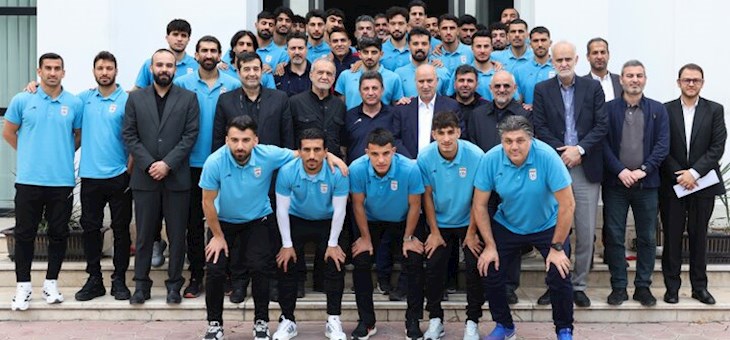 دیدار ملی پوشان فوتبال با آقای پزشکیان