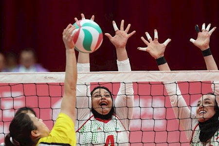 دعوت بانوان والیبال نشسته به اردوی ناگویا