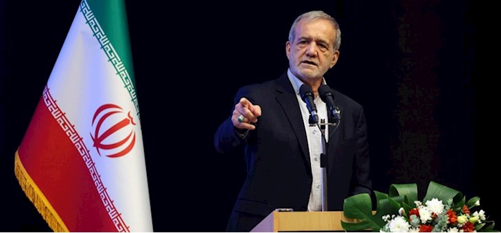 دشمن در پی اختلاف مردم با مسئولان است