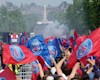 جشن قهرمانی پاری سن ژرمن به آشوب کشید