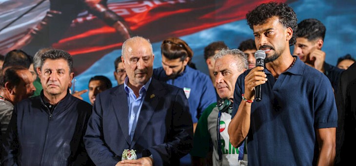 ورود ملی پوشان فوتبال به ایران