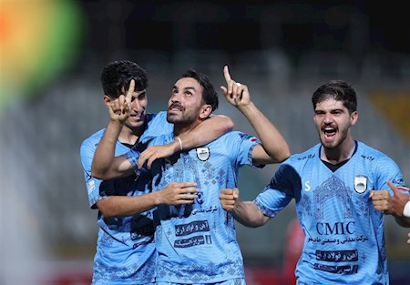 نامه تاج به AFC