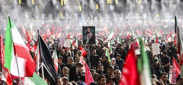 صحنه های ماندگار مراسم تشییع رهبر شهید