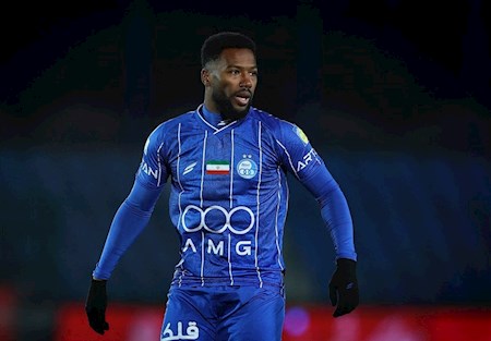 نازون هم با استقلال فسخ کرد