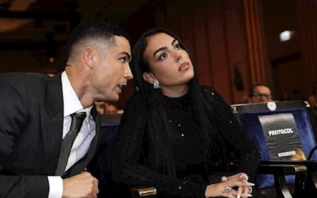 رونالدو بالاخره جورجینا را گردن گرفت