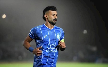 گاف بزرگ استقلال در قرارداد رضائیان