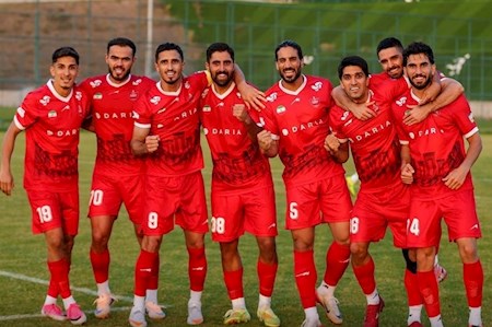 پرسپولیس صدرنشین جدول لیگ شد