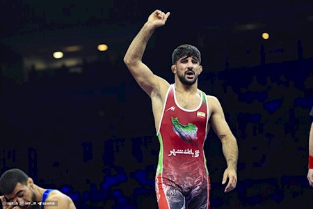 نابغه کشتی بدون دادن امتیاز قهرمان لهستان شد