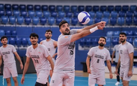 بلندقامتان والیبال عازم ژاپن شدند