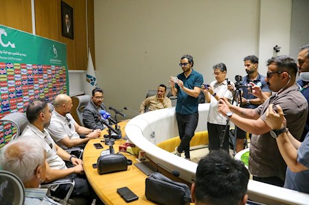 نشست خبری سرمربی استقلال برگزار شد