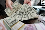 مدیریت بازار ارز با تزریق دلار
