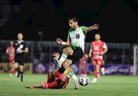پرسپولیس با تفاضل گل به صدرجدول رسید