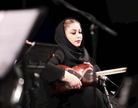 گفتگو با بانوی آهنگساز و نوازنده