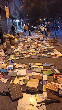 جمع آوری کتابفروشی های غیرمجاز خ انقلاب