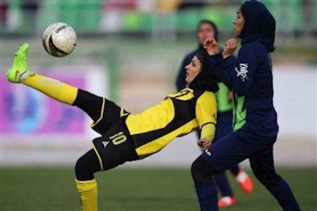 تذکر دادستانی به وزارت ورزش و فدراسیون فوتبال