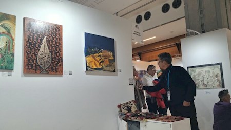 آثار هنرمندان ایرانی در قلب اعتراضات پاریس
